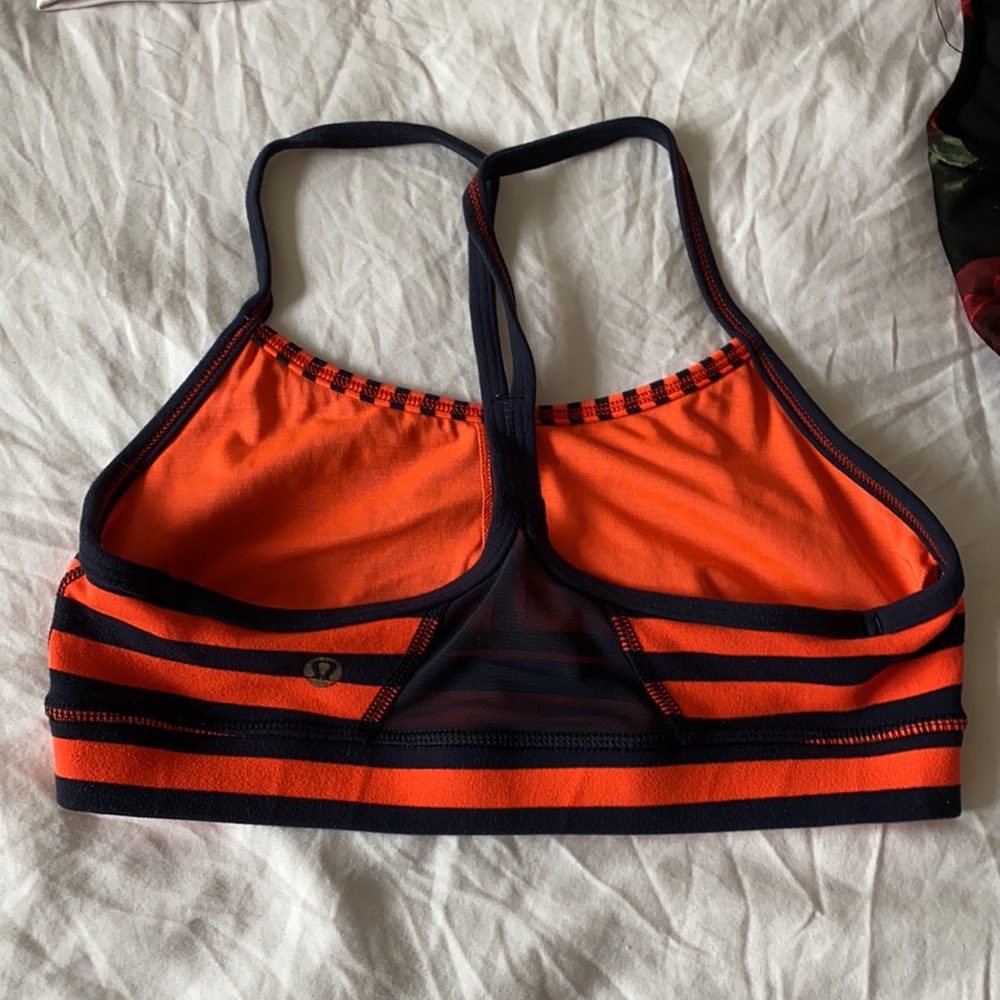 Sports tops - Picture 4 of 7